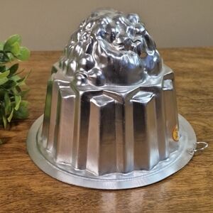 ROWOCO Vintage Silver Tone Aluminum Jelly Jello Fruit Mold or Wall Decor